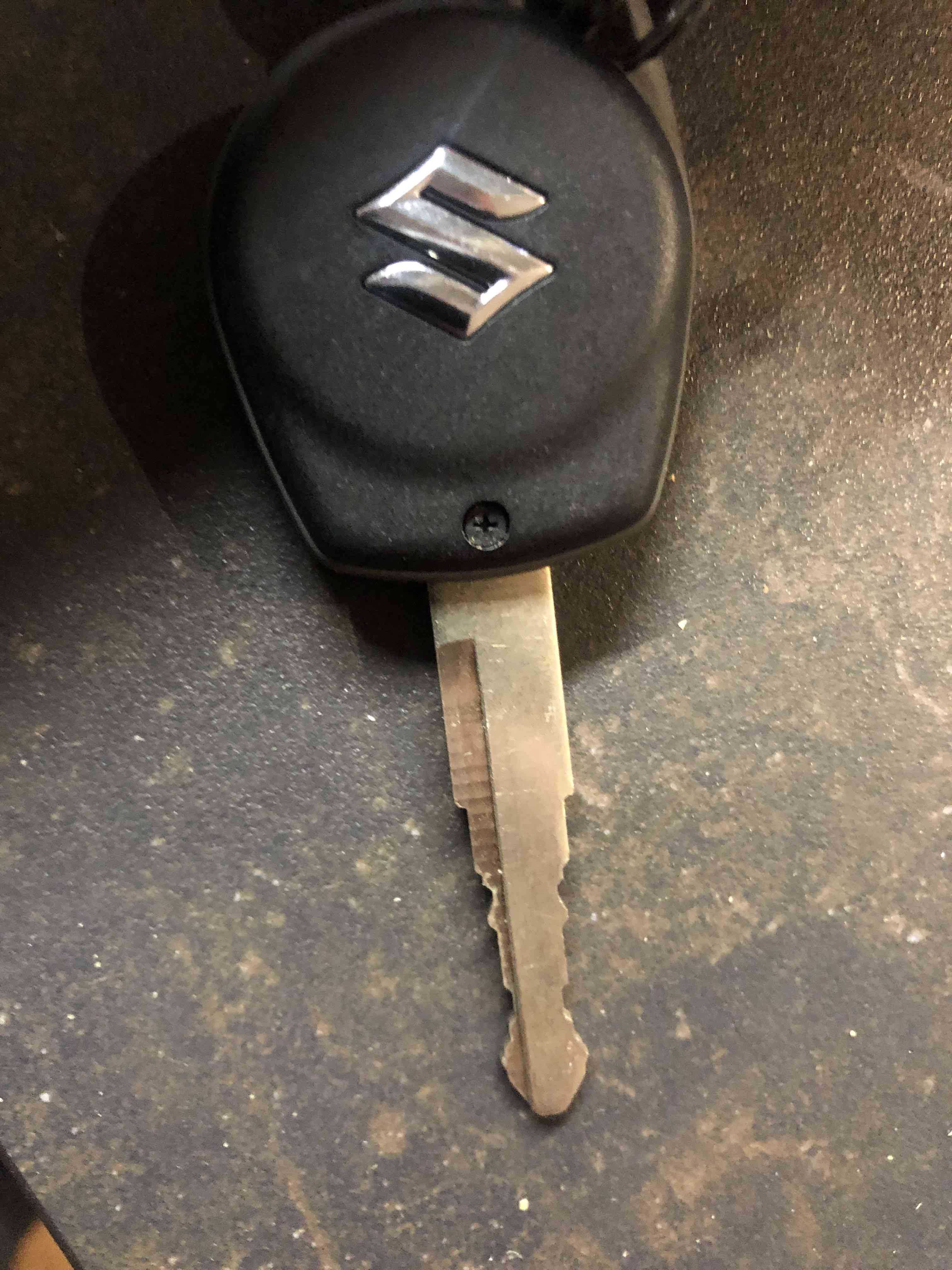 Najden predmet: Automobilski ključ Suzuki