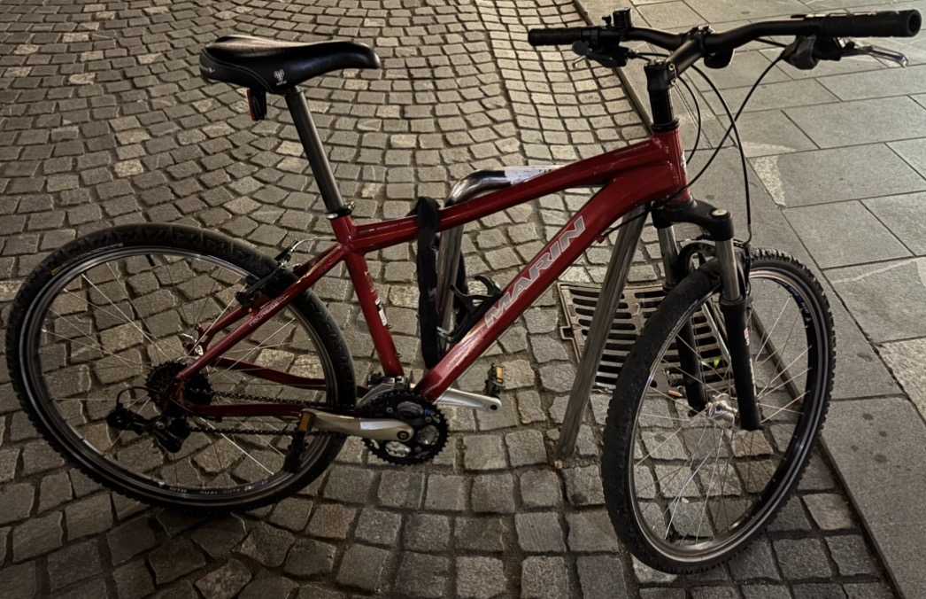 Izgubljen predmet: Kolo znamke Marin, rdeče