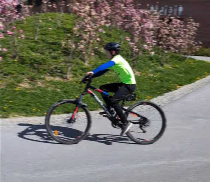 Izgubljen predmet: Otroško polnovzmeteno kolo Rockrider ST530