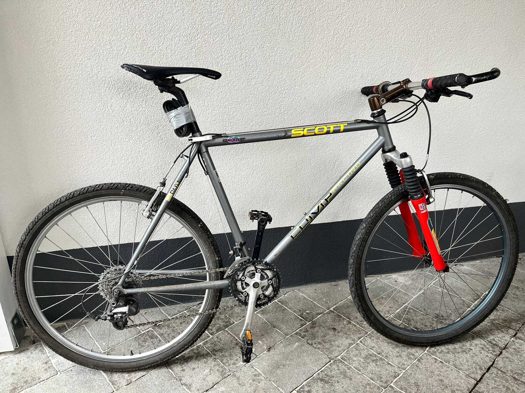 Najden predmet: Kolo